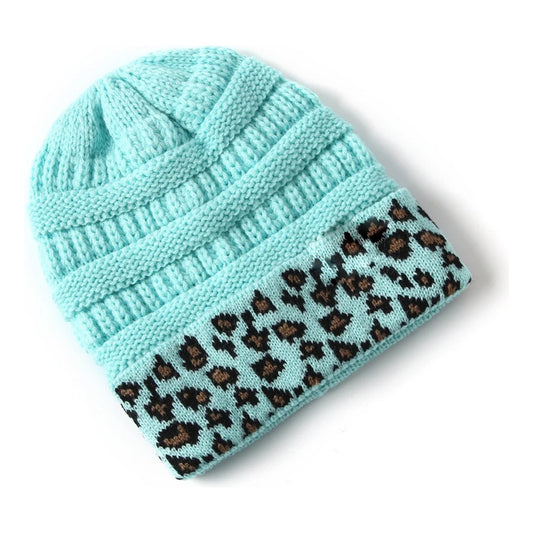 Gorro De Lana Color Nube Y Borde Animal Print Cian Talla Estándar